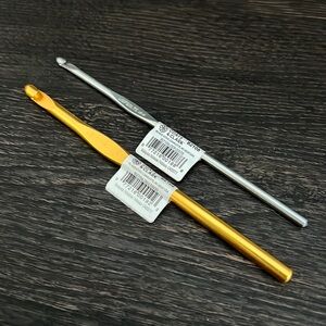 Susan Bates Aluminum Crochet Hooks (Set of 2)